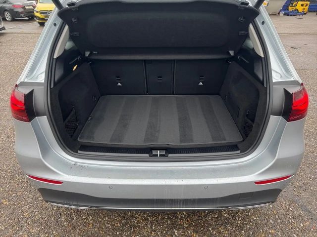 Mercedes-Benz B 200 Progressive Sedan