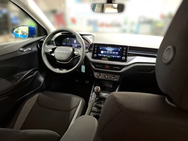 Skoda Fabia 1,0 TSI LED PDC BT AHK-VORB