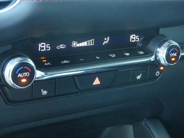 Mazda 3 2.5L Homura SkyActiv e-Skyactiv