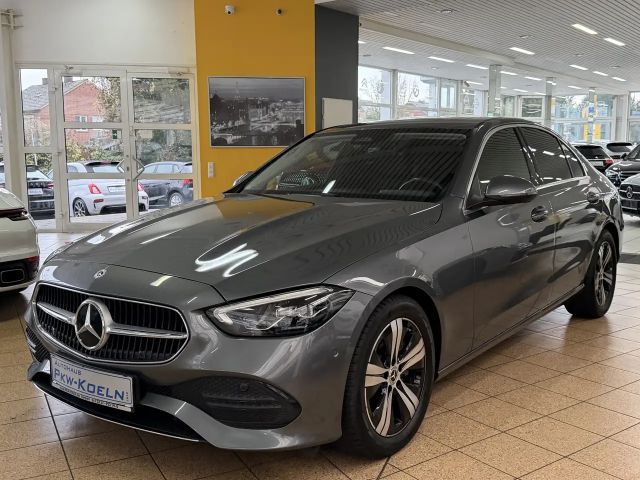 Mercedes-Benz C 220 C 220 d Sedan