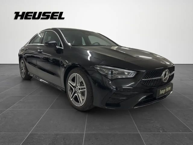 Mercedes-Benz CLA 200 AMG Line Coupé