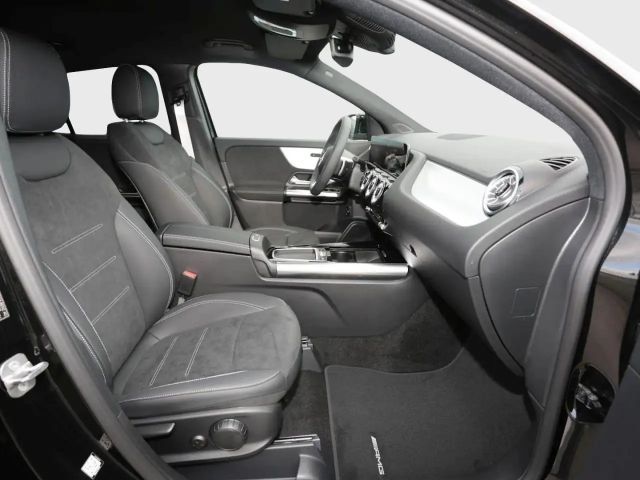 Mercedes-Benz GLA 200 AMG Line