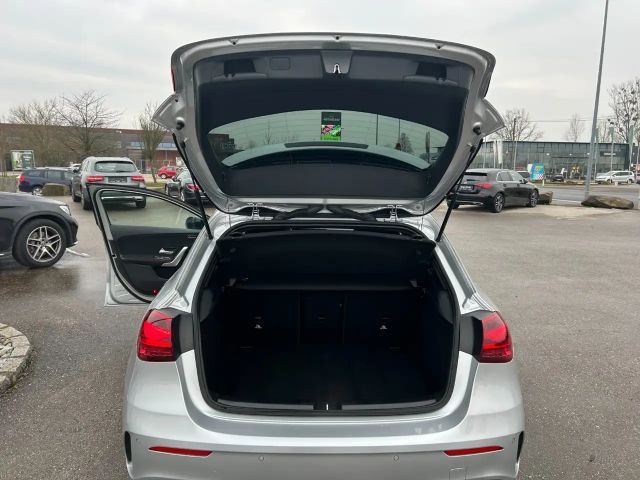 Mercedes-Benz A 200 A 200 d AMG Line Hatchback