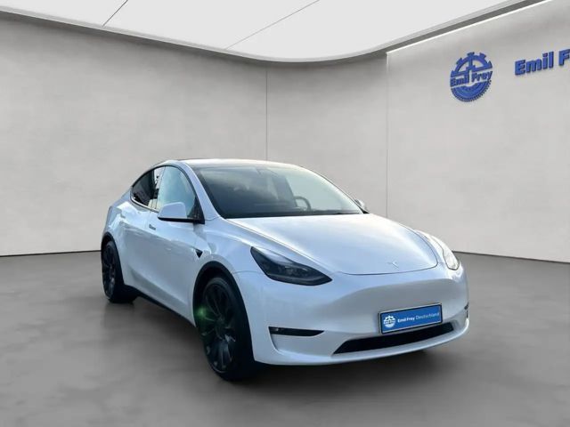Tesla Model Y AWD Dual Motor Performance