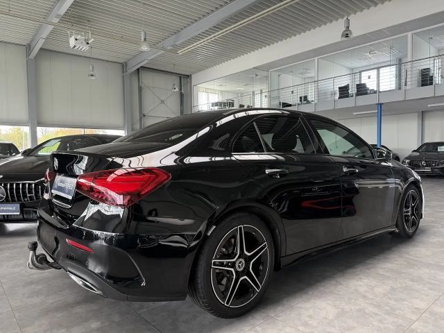 Mercedes-Benz A 200 AMG Line