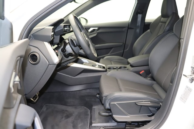 Audi A3 30 TFSI S-Line S-Tronic Sportback