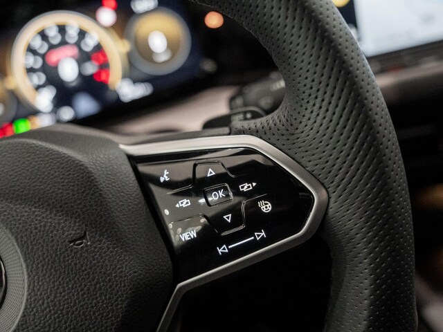 Volkswagen Golf 2.0 TSI Golf VIII