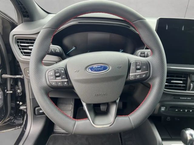 Ford Focus ST Line Wagon