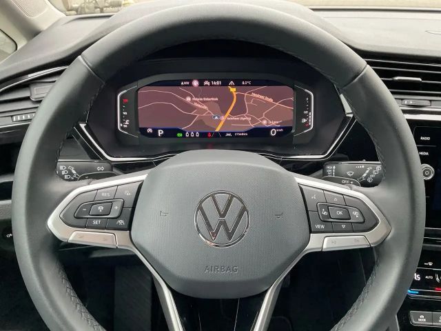 Volkswagen Touran 1.5 TSI DSG R-Line