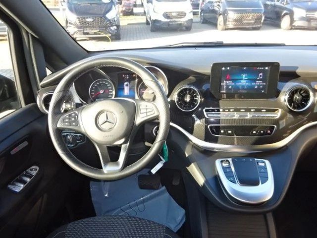 Mercedes-Benz V 220 Limousine Lang V 220 d