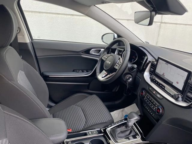 Kia Ceed CRDi Hybrid Vision