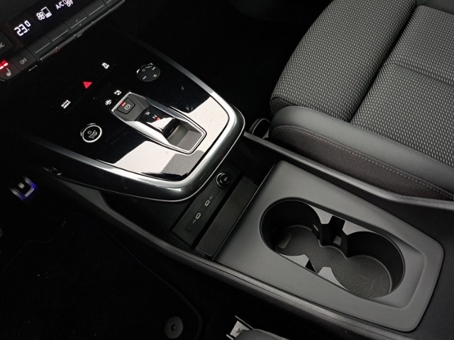 Audi Q4 e-tron SUV 45 e-tron Audi Q4 e-tron