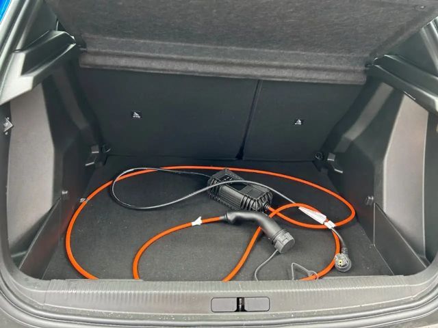 Peugeot E-2008 Active Pack