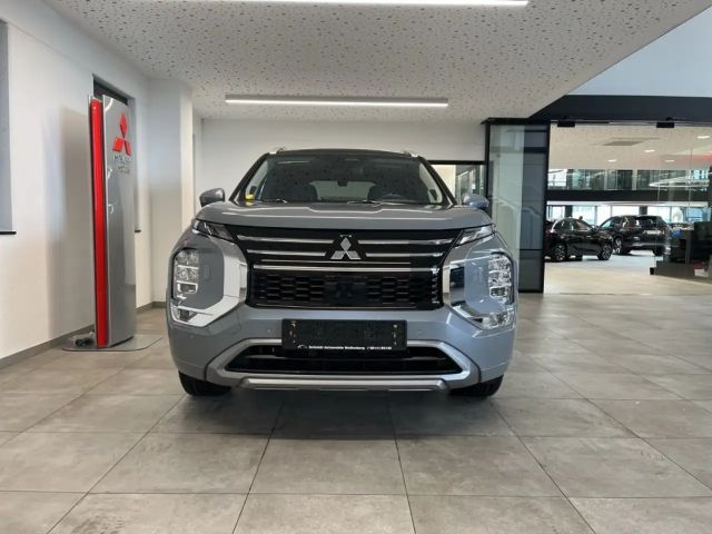 Mitsubishi Outlander 4WD PHEV