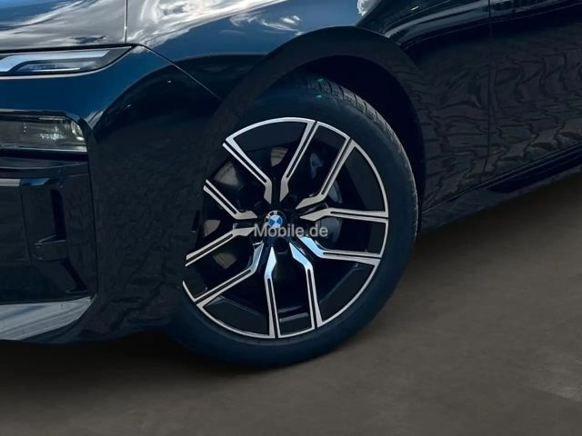 BMW 740 740d M-Sport Sedan xDrive