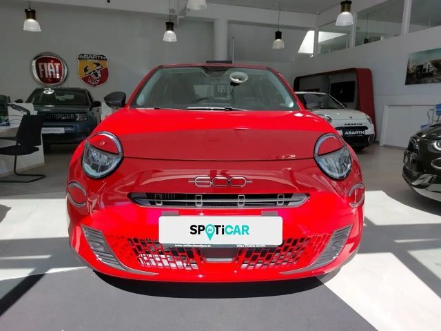Fiat 600e Hybrid mHEV 145 6-Gang eDCT Pop
