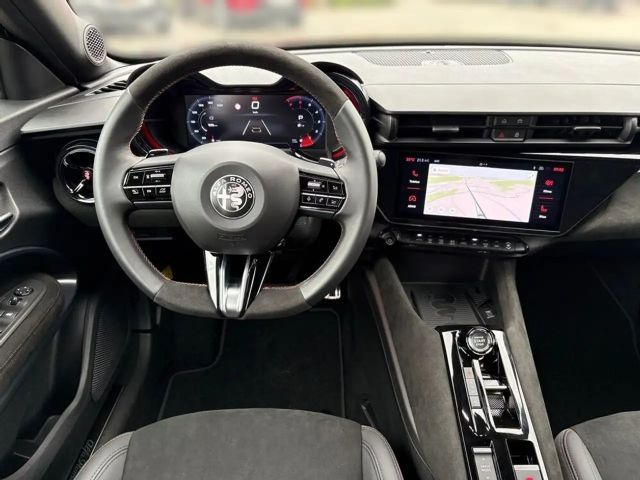 Alfa Romeo Junior Ibrida