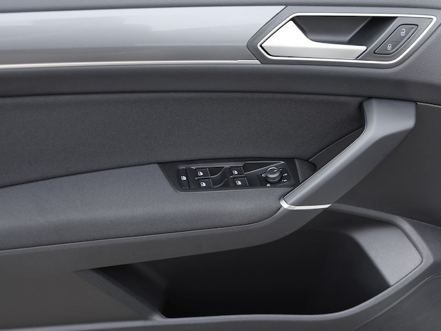 Volkswagen Touran 2.0 TDI DSG R-Line