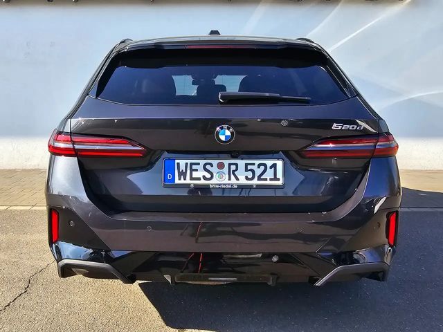 BMW 520 520d M-Sport Touring