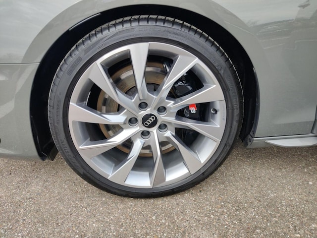 Audi S4 Avant Quattro