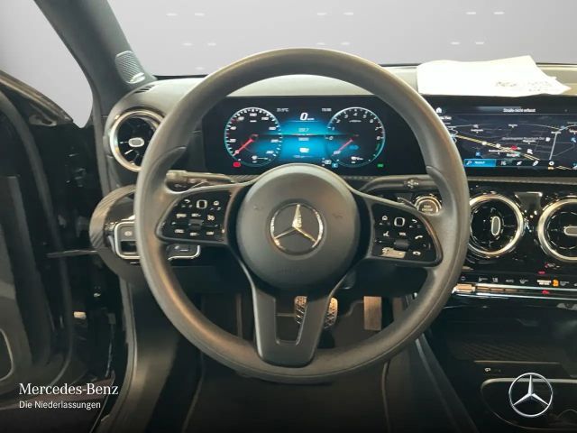 Mercedes-Benz A 250 A 250 e Style