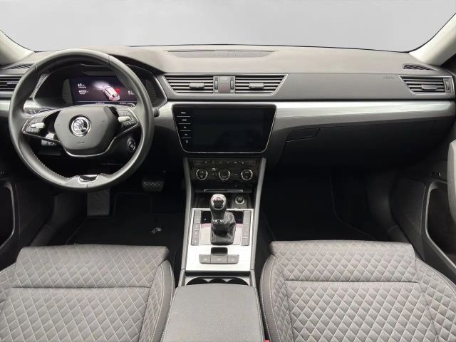 Skoda Superb Ambition Combi iV
