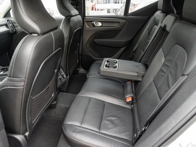 Volvo XC40 Dark Plus