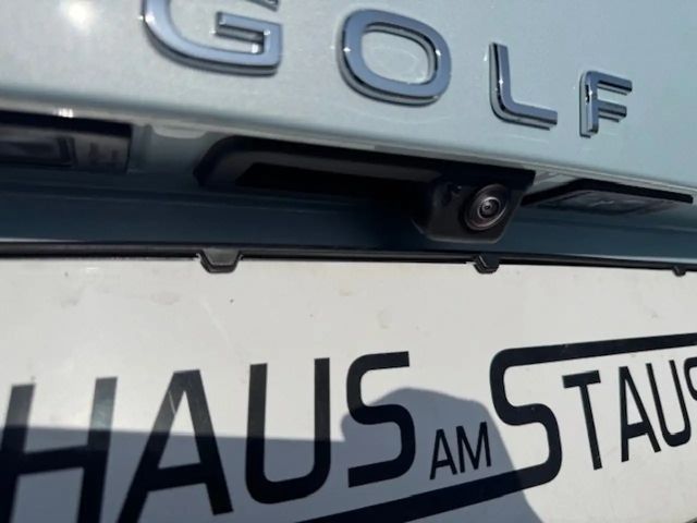 Volkswagen Golf 1.5 eTSI DSG R-Line Variant