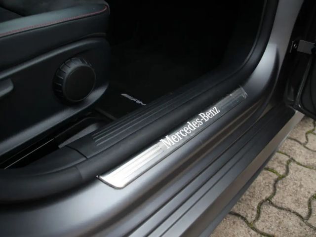 Mercedes-Benz CLA 200 AMG Line