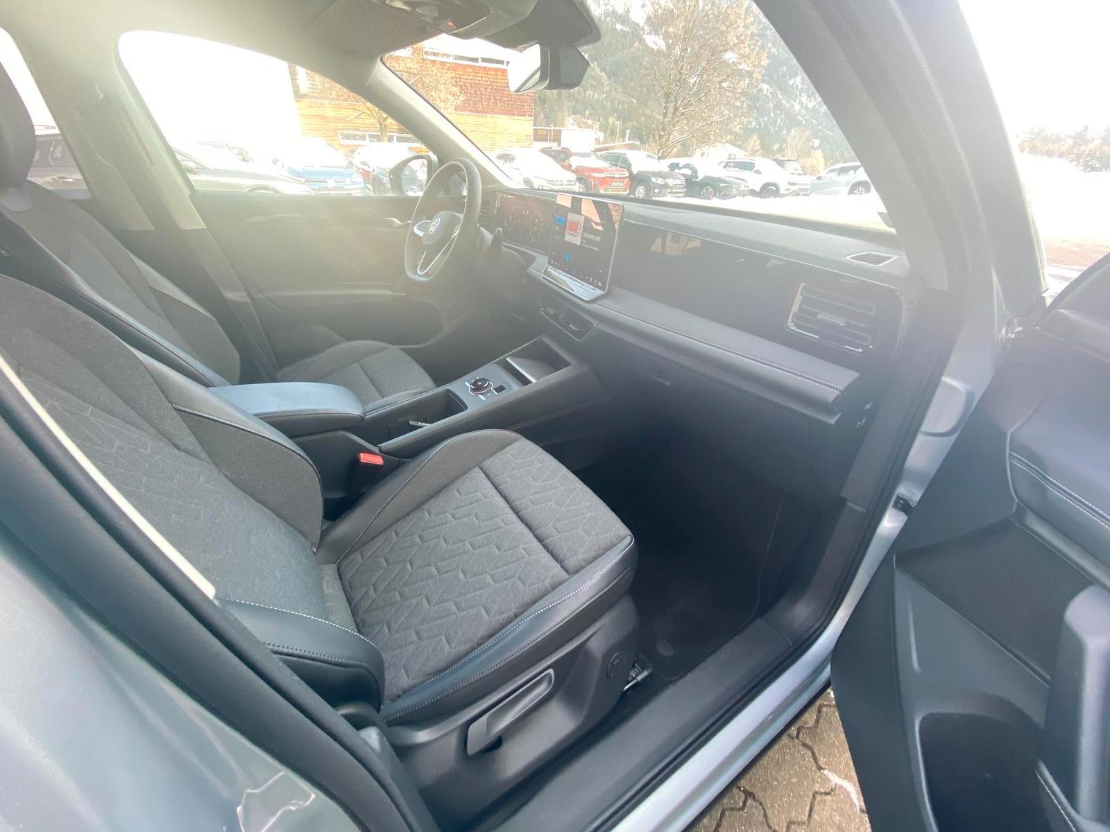 Volkswagen Tiguan 1.5 eTSI DSG IQ.Drive