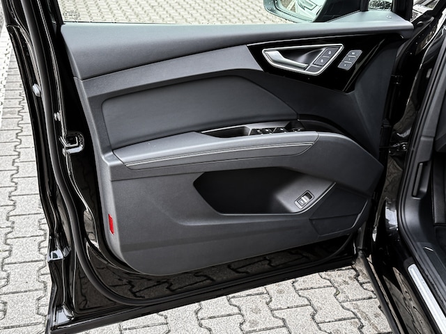 Audi Q4 e-tron SUV 45 e-tron Audi Q4 e-tron