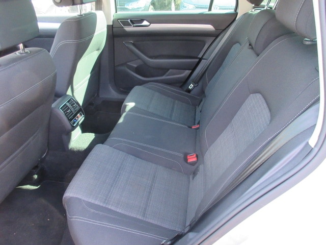 Volkswagen Passat 2.0 TDI DSG NAVI AHK LED KAMERA ACC ALU APS SITZHZ