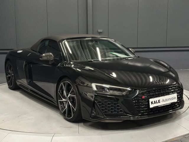 Audi R8 Performance Quattro Spyder V10