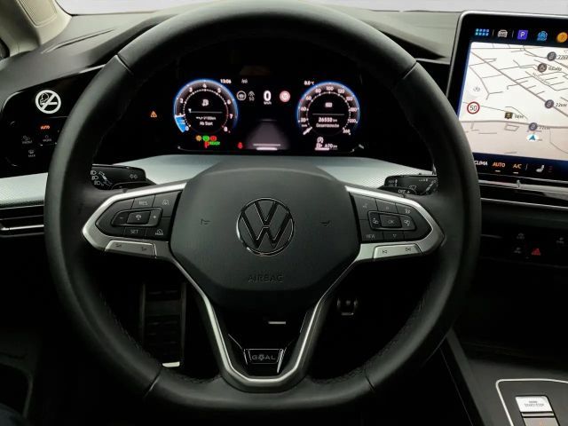 Volkswagen Golf 1.5 eTSI DSG IQ.Drive