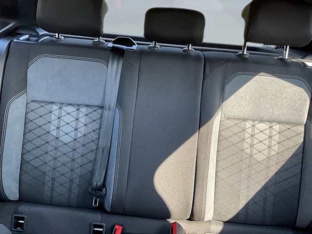 Volkswagen Polo 1.0 TSI DSG R-Line