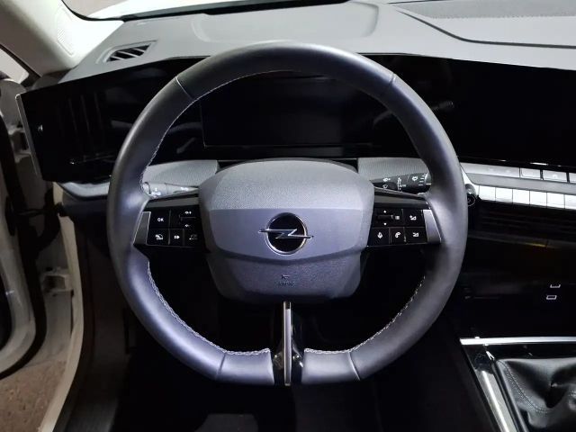 Opel Astra 1.2 Turbo Edition Turbo