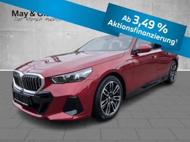 BMW 520 520i M-Sport Sedan