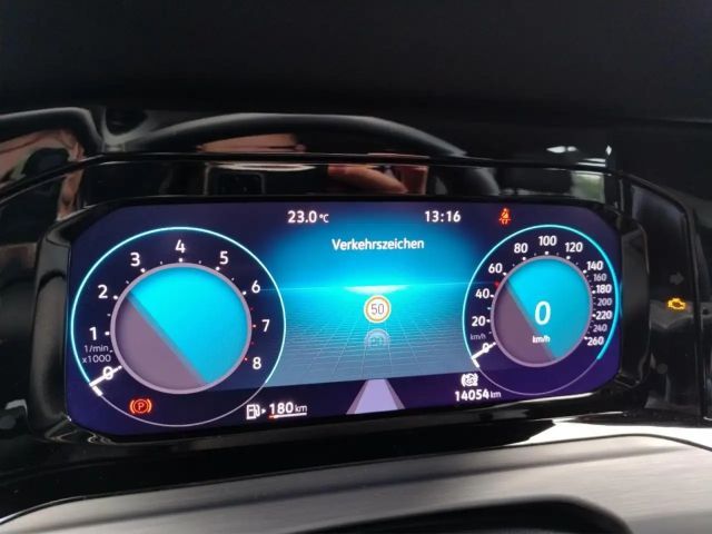 Volkswagen Golf 1.5 TSI Style Variant