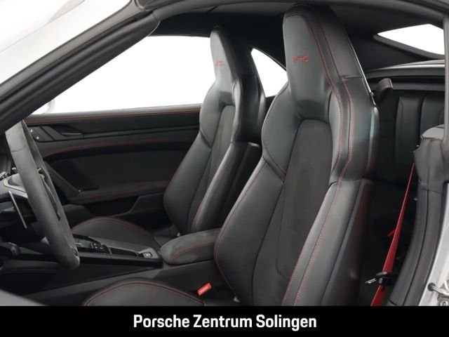 Porsche 992 Cabrio Carrera GTS