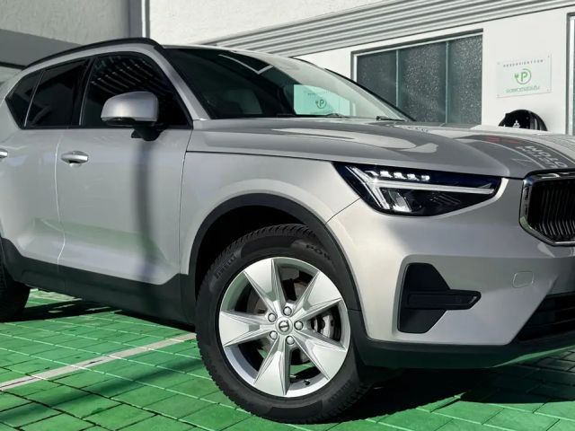 Volvo XC40 Core Momentum