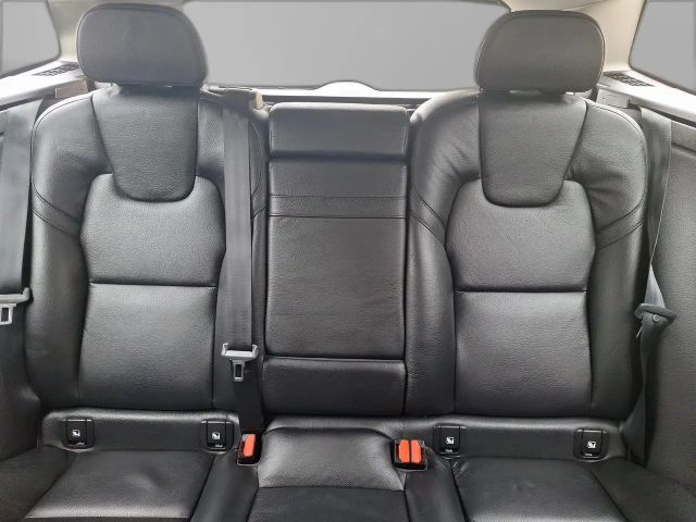 Volvo XC60 AWD Momentum