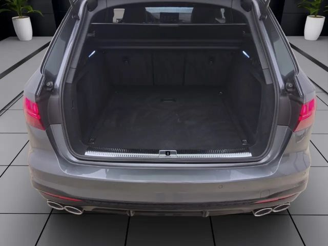 Audi S4 Avant Quattro
