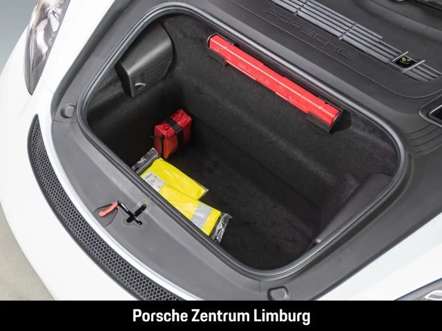 Porsche Cayman 718 RS