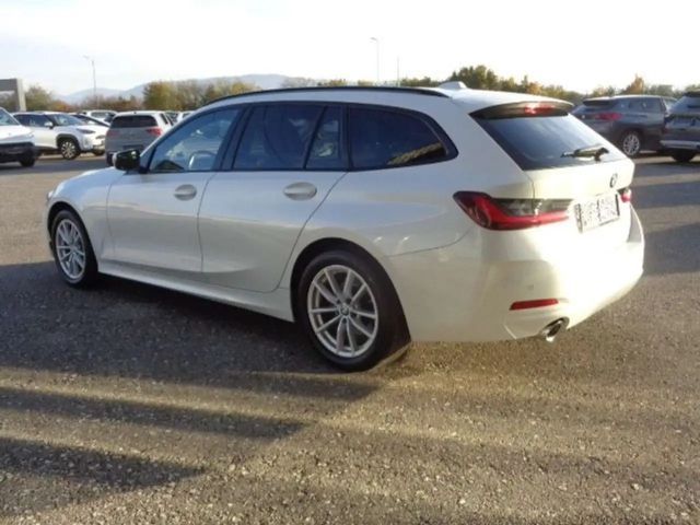BMW 320 320d Touring xDrive