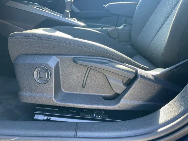 Audi A3 30 TFSI Sedan