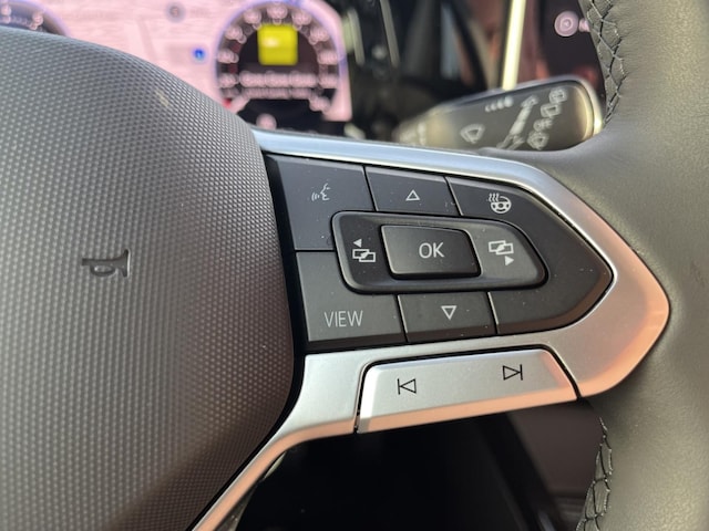 Volkswagen Golf DSG Style Variant