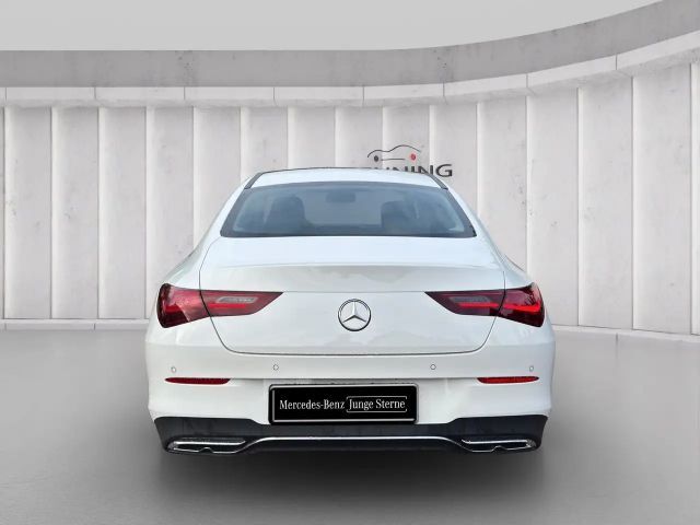 Mercedes-Benz CLA 180 Coupé Progressive