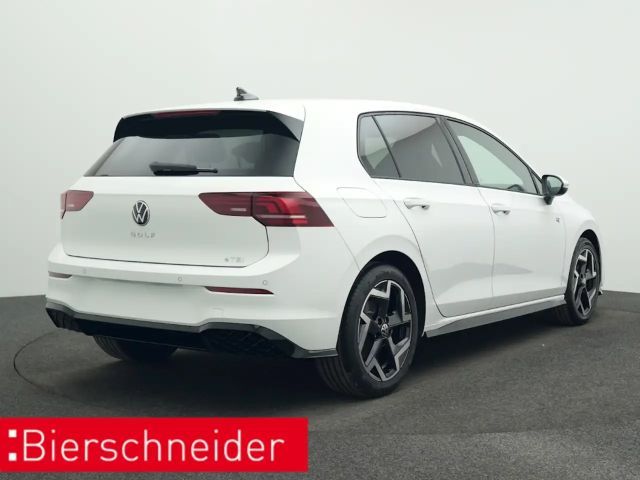 Volkswagen Golf 1.5 eTSI DSG R-Line