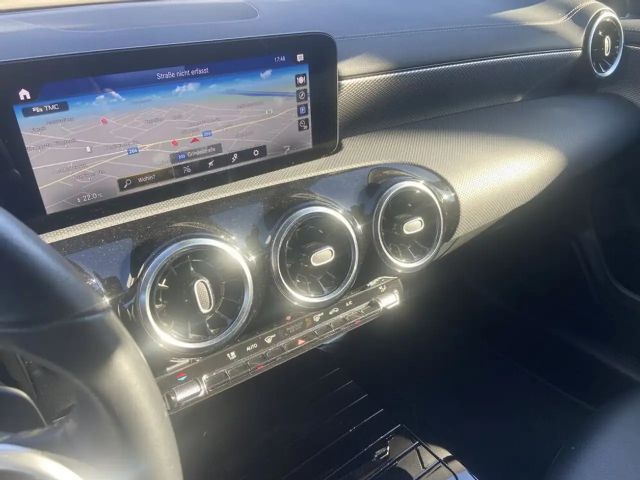 Mercedes-Benz CLA 200 CLA 200 d