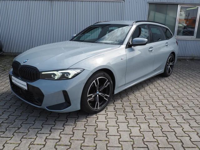 BMW 320 320d M-Sport Touring xDrive